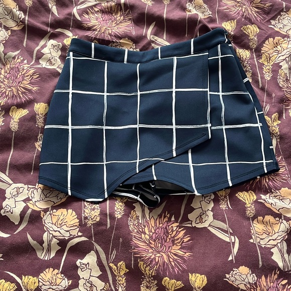 Abercrombie skort - Picture 1 of 3